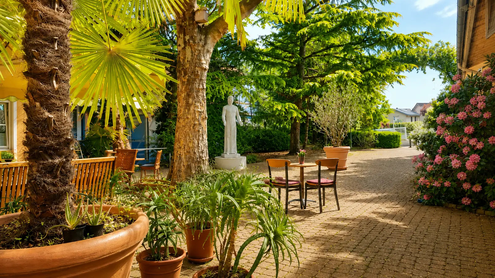 Innenhof vom Kredenbacher Hof im Sommer